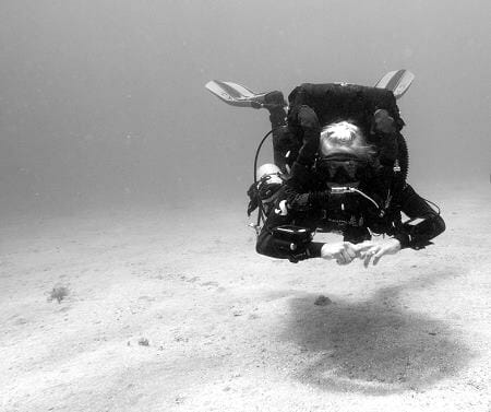 How deep can a Navy SEAL dive with a rebreather