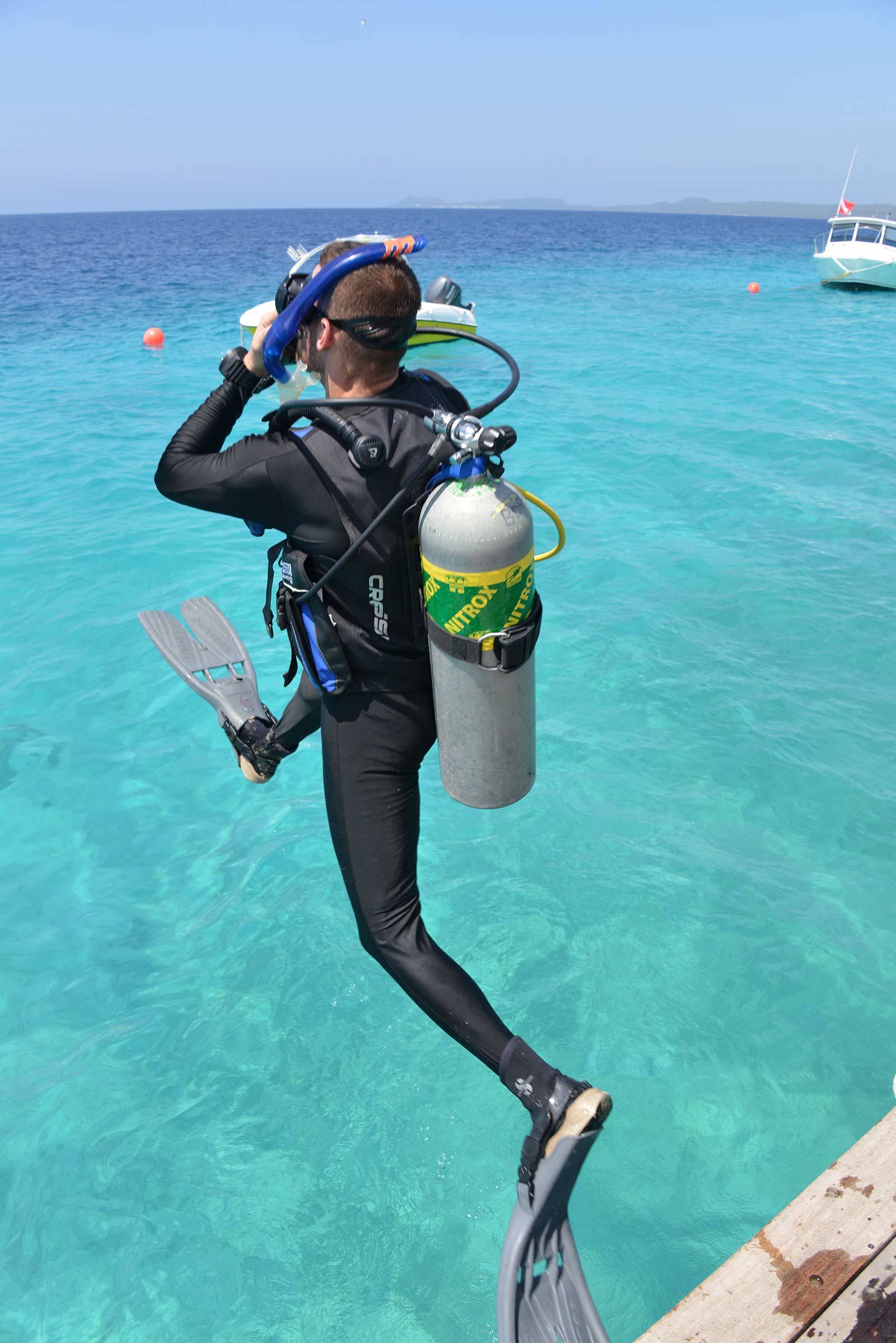 What is a technical scuba diver